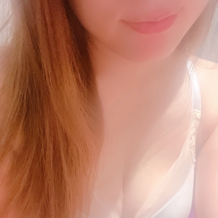 今日もありがとうございました♡♡

今日もぐっすり寝れそう😴

明日も出勤です！
残り3日となりました🥺
1週間も経つなんて早いな〜
明日もよろしくお願いします♡♡

ではでは
おやすみなさい🌙𓈒𓂂𓏸