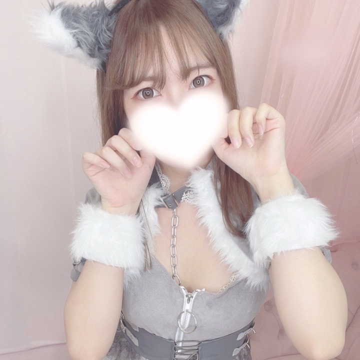 喘ぎ声って大きいのと小さいの


どっちの方がいいですか？


過去にお兄さんのお家で寝〇〇〇してたとき
気持ちいい所に当たりすぎてて
唸り声みたいなの出ちゃって
お兄さんに少し静かに！って怒られた(笑)


奥って結構やばいし
あの体制気持ちいい所にガンガン当たるから
わたしの本気の喘ぎ声聞きたいお兄さんは
寝〇〇〇をおすすめしますw


👨
「ちょっと声おっきい抑えて…!!」


👱‍♀️
「むりむりむりむりいくいくあああ」
「じゃあ…そんなピンポイントでつかないでぇ〜…」
「ごめんむりあぁいくーーああはあはあはあ」


せな