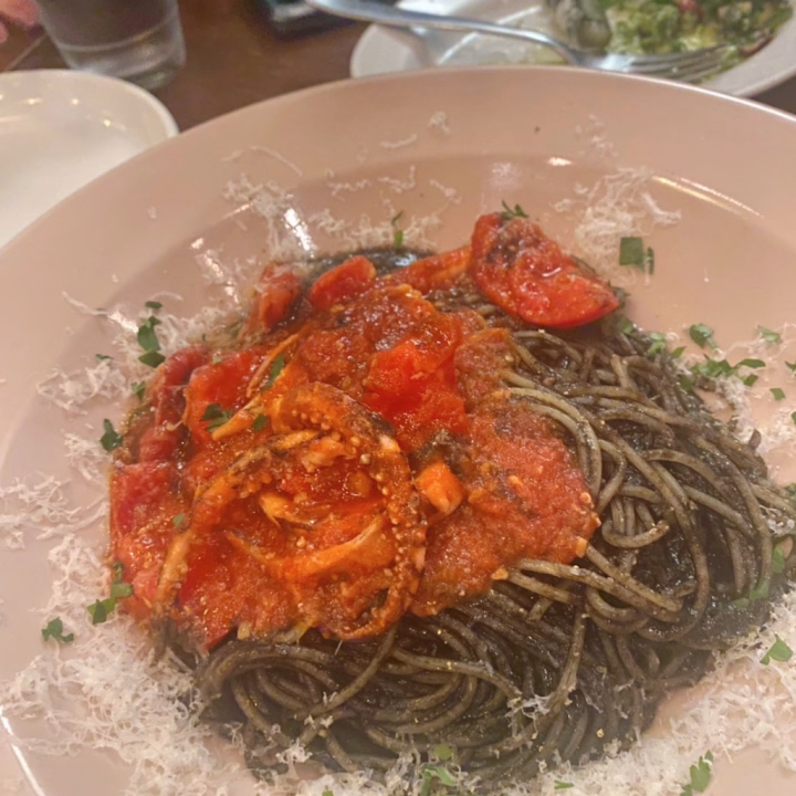 土日お店に居ます‪🫶🏻‬💕︎︎
イカスミパスタ食べたよ🍝🦑