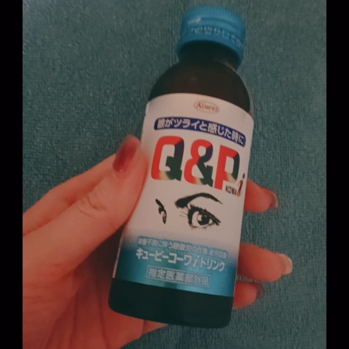 お店に居るよ🙋‍♀️

キューピー飲んでる🌈🍸🫧