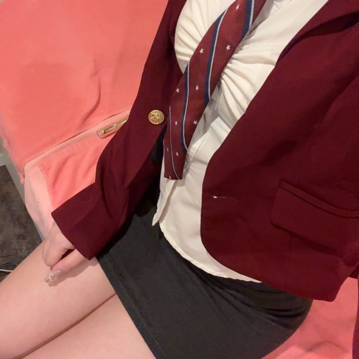 せりかです〜！！


今日19時まで出勤してます！


ぜひ会いに来てください🥰
