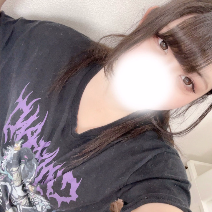 出勤しました！
昨日たくさん遊んでいただけて
嬉しかったです😊💖

本日もラストまで🌟
お誘い待ってます♡