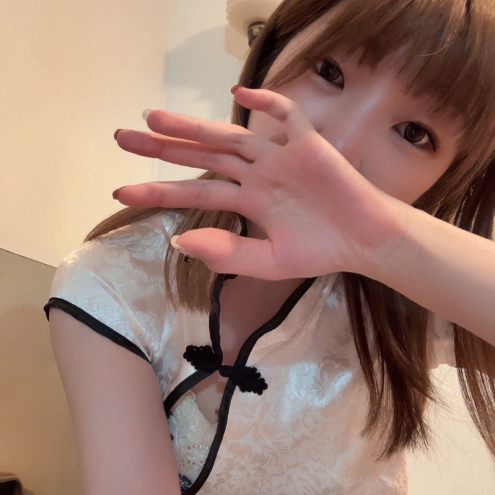 めぐなです🌱


久々のお顔投稿~どうかな？？


実物の方が可愛いって言われます😏💗



もう準備🈵タン！
キツキツのアソコ試しにきてください！