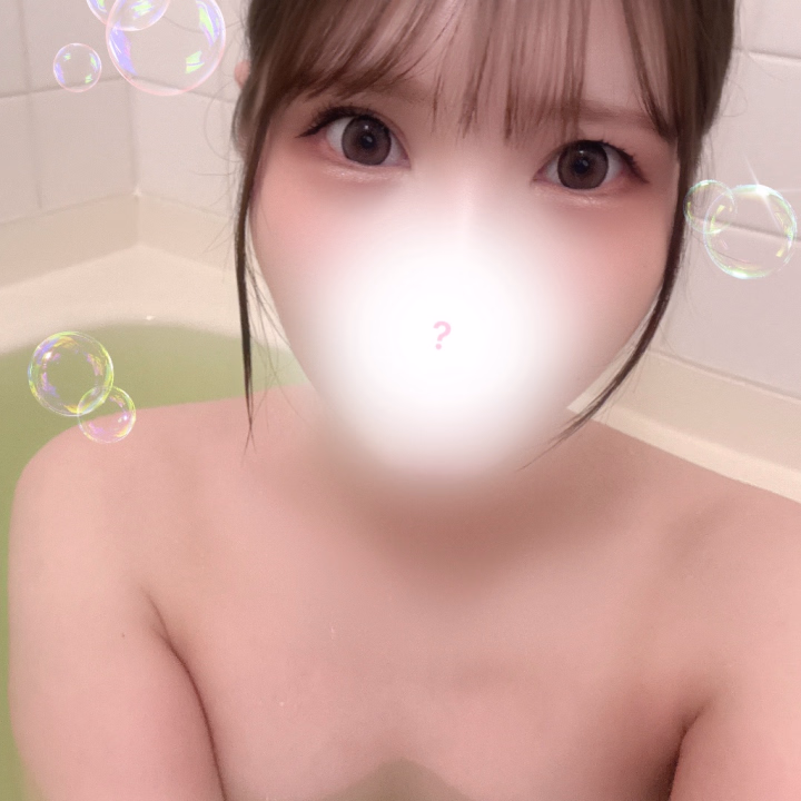 こんばんわ🐰🌕⭒ꠂ᩠⡱︎︎

今日遊んでくれたお兄様たちありがとうございました！‪‪❤︎‬

久々の出勤でどきどきしてたけど、
相変わらず優しいお兄様達ばかりで
楽しく1日を終えれました☺️


明日も12時〜ラストまでお店にいます！


ご都合のいいお兄様からのお誘い
お待ちしてますね𖤐⸝⸝⸝⋆



みなみ🐭🖤
