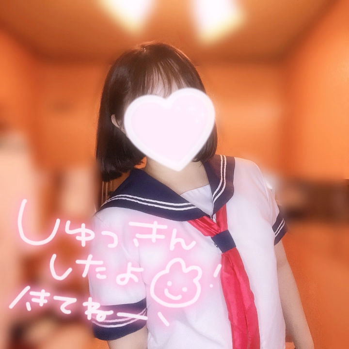 今日から4月🌷🌸
新生活スタートするお兄さん頑張って下さい💪🔥
かえでは4月は頑張ろの月なので頑張りたいと思います✨
出勤はあと今日と明日のみです😭
お兄さんが会いに来てくれたらまた出勤したいです🥺💗
なので沢山のお誘いお待ちしてます🙇♀️