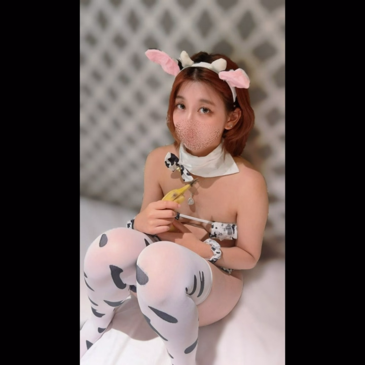まだまだみおの欲は止まりません🤗

お兄様もムラムラ溜まってるかな？？
溜まってたら我慢せずに
いっぱい気持ちよくなろ🤭︎‪💕

お兄様の気持ちいいところ教えてね？？
溜まったやついっぱい出そう🍼