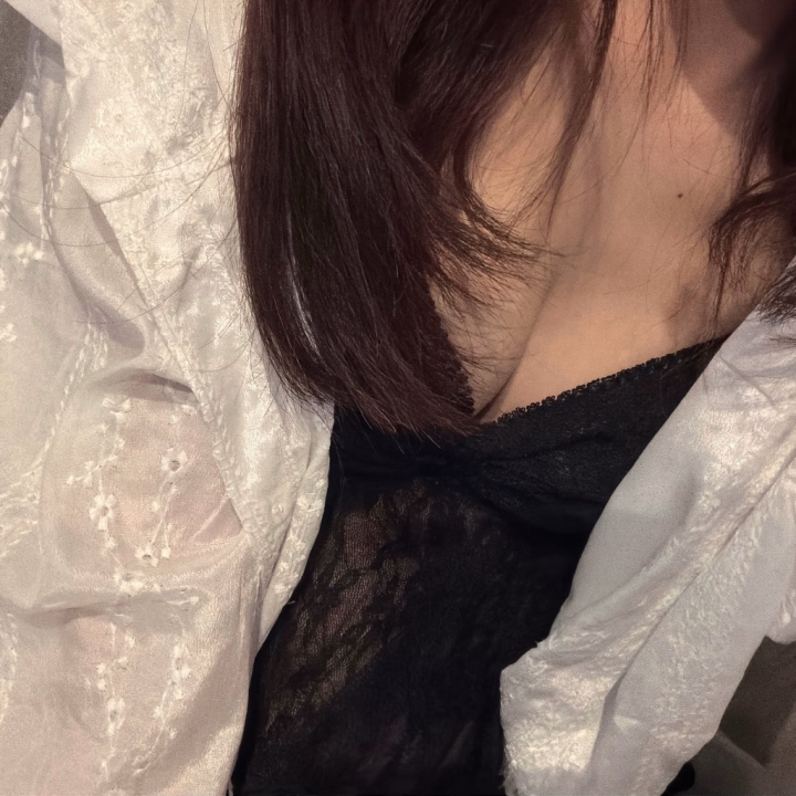 １８時までいてるよ(*」´□`)」


しいなと濃厚な時間過ごそ🫶🏻🍼