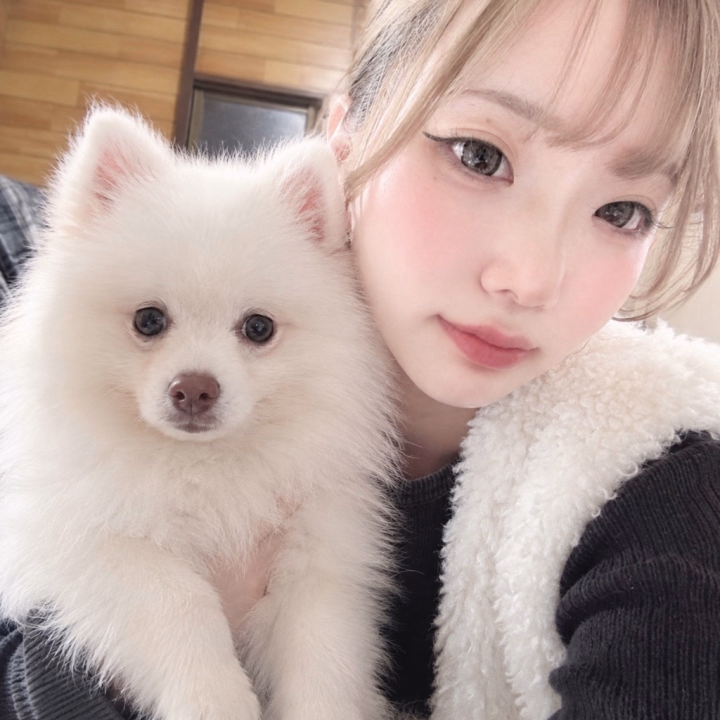 この後出勤😏✌️17時からとなります！！
平日の真ん中ですが、仕事終わりに癒されに来てほしいなぁ😌✨お話も好きなので、沢山イチャイチャして楽しい時間を過ごしましょ😆✌️ご予約お待ちしてます！！