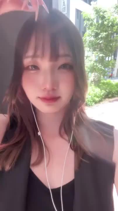 今日はお休み♥️髪の毛染めてきました♡イメチェンしたりろも見てほしいな|´-`)ﾁﾗｯ♡
土曜日、会いに来てくれたお兄さま
ありがとうございました♡
また来てください🥰
明日は、9:00-15:00で居ます！
予約待ってます♡