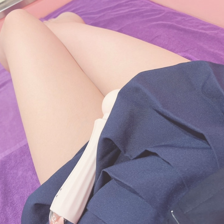 次の出勤は
6/27(土) 19時～22時の予定です☺️

雨が心配だけども、、、🥲
よかったら遊んでください🥹💞

7月のシフトもそろそろ出します🐣