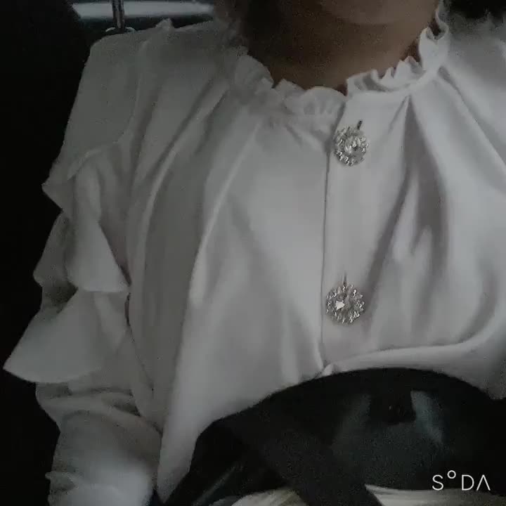 今日ブラウスにしたᐡ ′̥̥̥ ˙̫ ‵̥̥̥ ᐡ♡
2回目のお兄さんありがとうございます😭💕