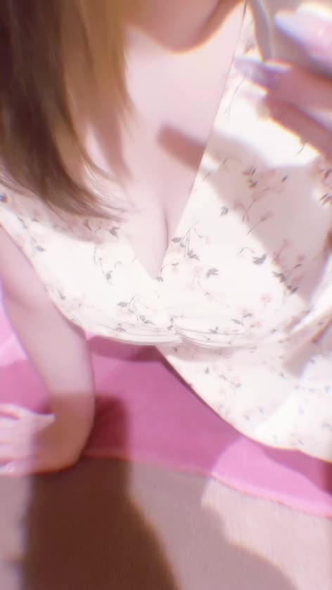 ひかるです♡
今日もご予約たくさんありがとうございますー！！！！😚💖
めっちゃ晴れてるねー☀️