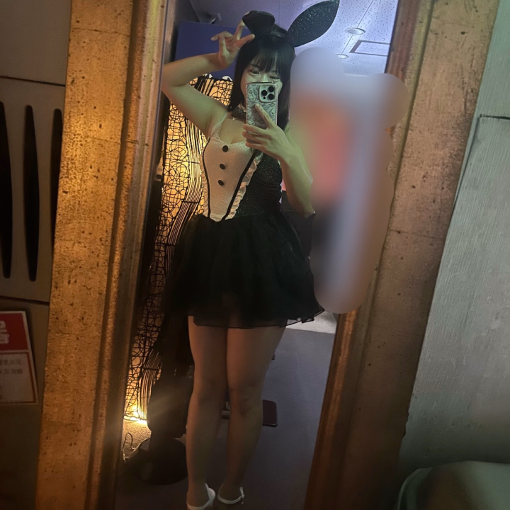 こんにちは♪ざらめです💗🫶
本日もざらめの所に遊びにきてくれたお兄様本当にありがとうございます💞💗🫶
まだまだご予約できるので、この機会にぜひざらめと一緒に遊んでください🥹💓💞
雨で足元悪いから気をつけてきてね🥰💕
今日もざらめはお兄様の事待ってますっ!🥳💗💓