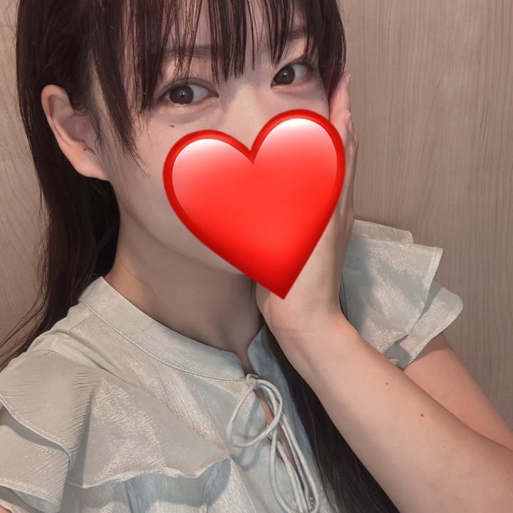 おはようございます♪ざらめです💓

本日、9時〜20時の出勤になりますっ！🫶

今日で3日目で、まだまだ不慣れな部分もあるけどたくさんお兄様を癒せるように頑張るねっ！💞💗

今日も素敵なお兄様と出会えますように😌💓💗💞