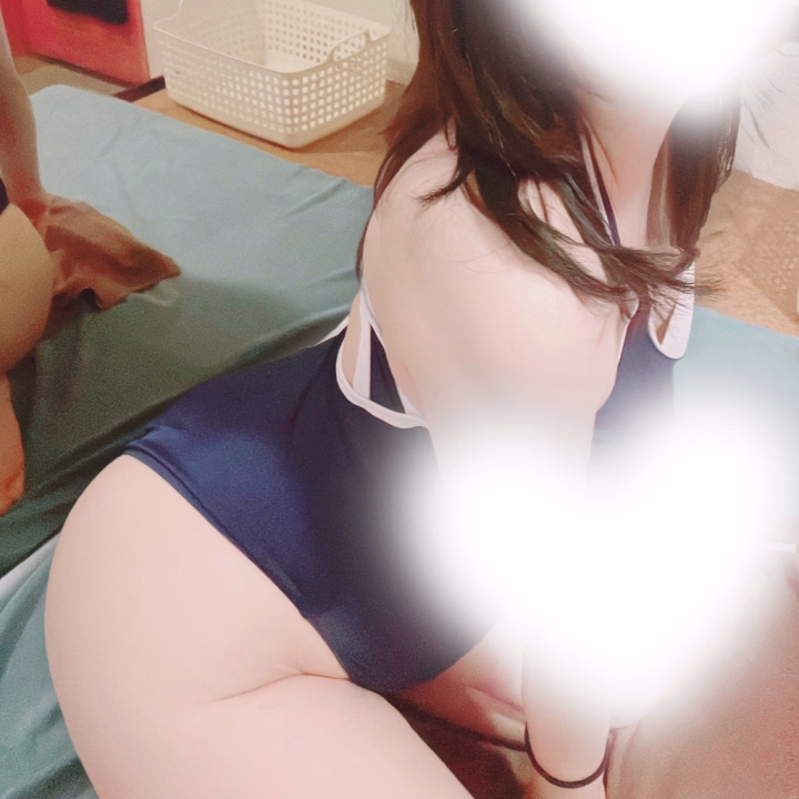 実はもこ……
ちょっとしたエロ特技があるんです❣️

日々お疲れのお兄さまが
少しでもクスッとしてくれると嬉しいです😍


エロ特技①😘💕
お兄様の体をもこもこ洗体してる時に
性感帯や敏感度を把握できちゃいます👀💕

エロ特技②😘💕
1回戦目で出し切っちゃった…
けど出来るならもう1回したいな
って時ありますよね🥺💕

私は勃つ前のお〇んちん、
ちょっと触るだけで
硬くなるポテンシャルがあるか
わかっちゃいます🤭💕

エロ特技③😘💕
勃ちにくい…中折れしちゃう…などのお悩み……原因がなんなのか9割り当てれます！(カウセリングした上でです🙏💦)


以上、あまり役に立たないエロ特技でした🫡