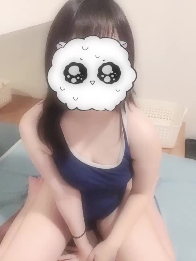 ぷにぷに、むにむに好きの
お兄さんの目にとまれて嬉しいです🥰

おっぱいはスライム級の柔らかさで
過去1番の太鼓推しを頂きました🥰

握った手も太もももおしりも
すべすべモチモチで気持ちいいですよ🤭💕