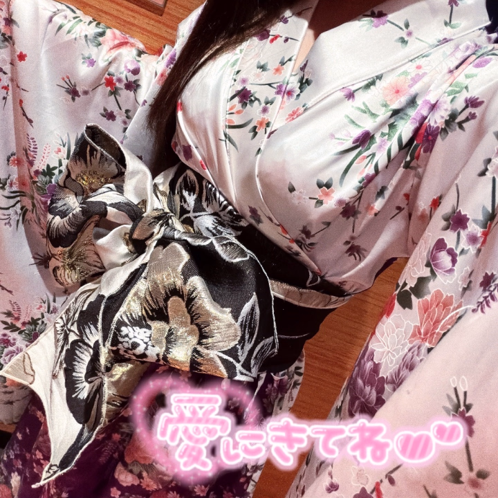 お疲れ様です🙋🏻‍♀️
乙姫宴 こころ‪🐹です！
前半戦ありがとうございました♥️
🅱️ットでいちゃいちゃしたり
Ⓜ️ットでぬるぬる楽しんだり
皆様大満足していただけて
こころ‪🐹も凄く嬉しいです😌✌🏻
いっぱい褒めてくれるけん
自己肯定感も爆上がりです😊

後半戦もゆるりと頑張るます💪🏻
タイミング合えば遊んで下さい💕


乙姫宴 こころ‪🐹