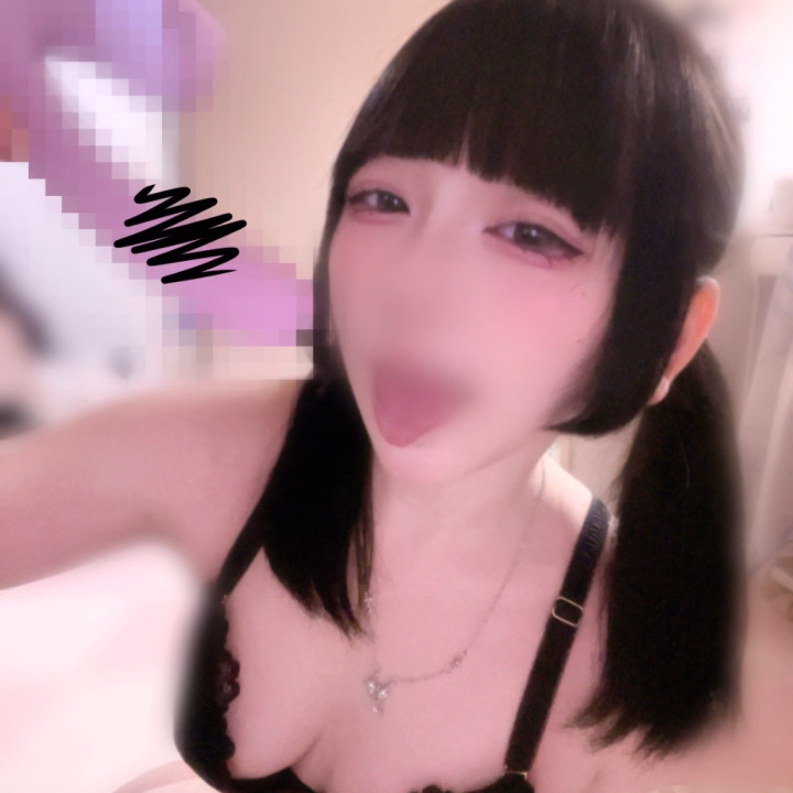 コレじゃ満足できないよ …♥♥早く満足させに来て♡♡

黒髪ぱっつんツインテールの地雷系ロリねこちゃんです🎀にゃん🍓♡

ねねのこといーーっぱい溶かしてくれるひと, いますぐきて, ね ？♥