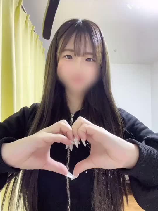今日も沢山
お誘いありがとう〜🍓


幸せだァ〜💭❤️

先日ちょこっと出勤した時は
体調悪くて全然お仕事出来なかったけど
ひっっっさしぶりにお兄さんに会えると
やっぱ楽しいねっ😛💘💘

色んな話もできてhappy〜⤴️❤️