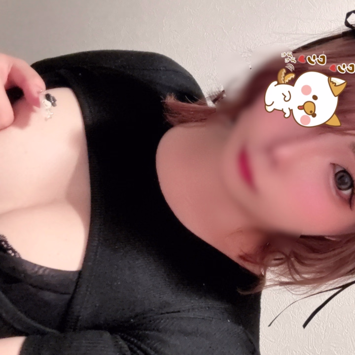 何日かお休みもらって出勤したよ💭
今日は感謝祭✨

しかもアニマルの日🐾
れなは何の耳つけてるでしょうか👀💕

ちょっといつもと違うれな、見に来てほしいな…？🫣

感謝祭の日もアニマルの日も
いっぱい甘えさせてね🥺

会いに来てくれるの待ってるよ