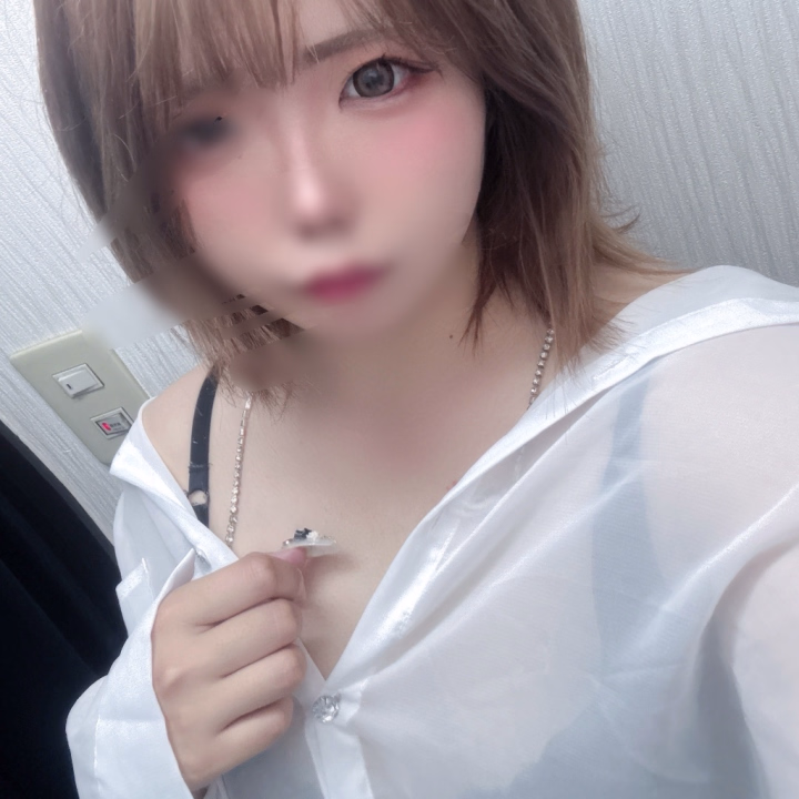 昨日は電車でわざわざ会いに来てくれてありがとう🥺💓
3週間ぶりやったけど、前のお話ちゃんと覚えててくれててめっちゃ嬉しかったよ

やっぱり一緒にいる時間すごく好きだなって思った🤭

今日も出勤してるよ✨
前髪ちょっと切って雰囲気変わったから見に来てほしいな…💭

会いに来てくれるの待ってるね🫶