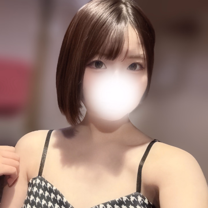 おはようございます♡出勤しました！

先日は体調不良で早退させていただきました。
迷惑とご心配をかけてしまったお兄さん申し訳ありませんでした🙇💦

あの後すぐ病院に行って原因もわかったのでこれから無理せず出勤していこうと思います(ง •̀_•́)ง

今日は元通りなので元気なここはと仲良くしてください🙌よろしくお願いします♡