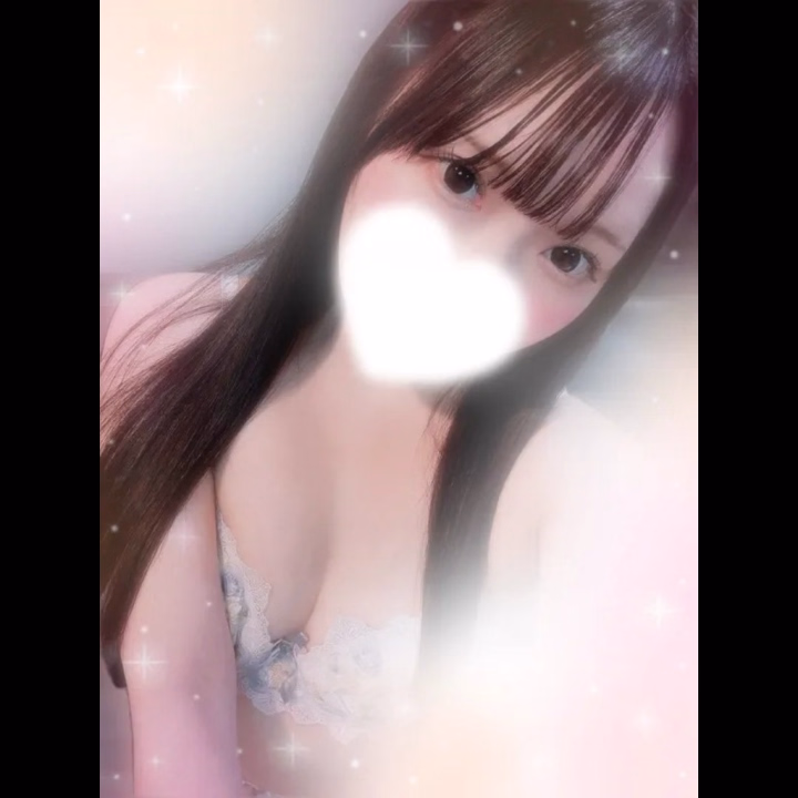 よしのです🎶

きょうは19:30から出勤です🐰
2時までの受付( ◜︎︎𖥦◝ )

お誘い待ってます‼️