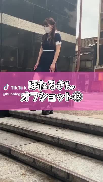 ほたる狂いシリーズオフショット編📸今回はキャナルシティのあの階段で…いつも思うが降りる時フツーニコワイ^_^