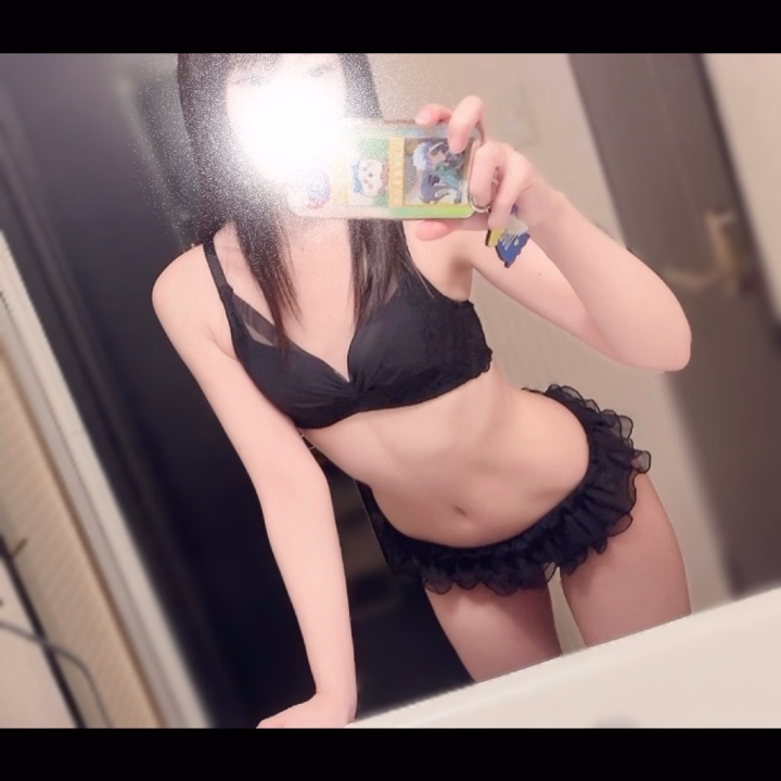 ChatGPTとディベート大会を
開催してました🤣🔥
お題は「恋愛に責任は必要なのか?」
私は必要派、ChatGPTは不要派に分かれて
お互いに意見をぶつけ合ってたんだけど、
気づけばかなり白熱した議論に😂
最終的には私の勝利🏆✨
AIとこんなに真剣に討論する日が
来るとは…🤣
なかなか面白かったので、
また開催しようと思います😽💕
今日はたくさん頭を使ったから、
ご飯食べて寝るとします😂✨️笑
かれん