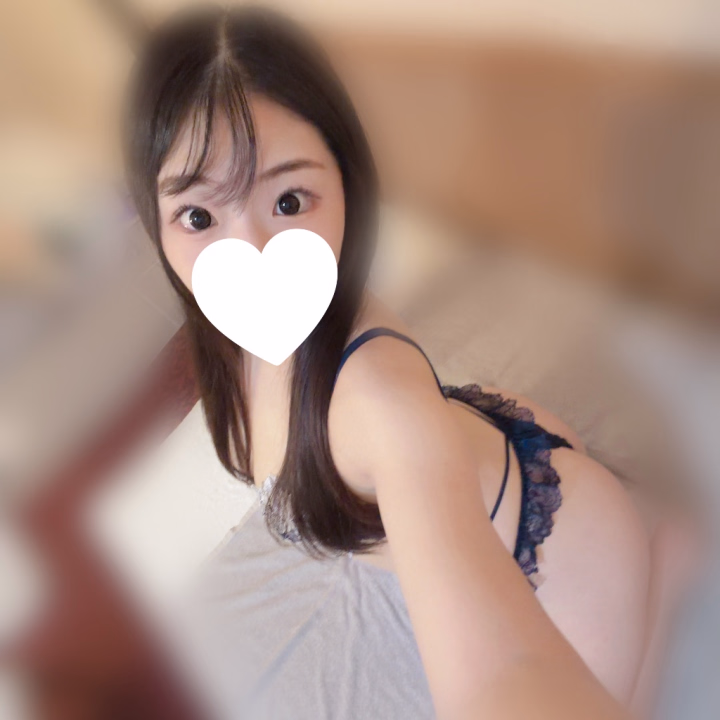 ぬるぬるとみなみのもち肌
相性抜群です💗💗
ぬるぬるでいつもより
より密着感🔞

60分でもぬるぬる可能です❤️
途中Bットに移動は出来ません

90分からMットとBット
どちらも楽しめます👌🏻

お兄ちゃんの敏感なとこ
みなみがたっぷり
責めちゃうよ💞

ご予約お待ちしてます🔔