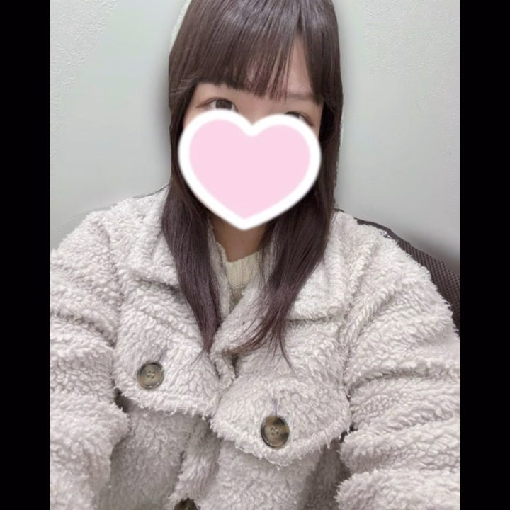 おはようございますえみりです！🐶

先頭から本指名のお兄さん、初めましてのお兄さんありがとうございましたᴗ ̫ ᴗ
褒めてくれたり、差し入れもうれしかったです🧋

ヘ、〇、ンに口コミ書いてくれたお兄さんありがとうございます( *❛ᴗ❛* )👍🏻
たくさん褒めてくれてて何回も読み返しちゃいます笑


最近千葉の動物園の小猿🐒の動画ずっとXで見てて健気で泣きそうになります😿
ひたすら癒されてます💭


22時までいます❣️
よろしくお願いしますﾍ（＾ω＾ﾍ）

えみり⭐️