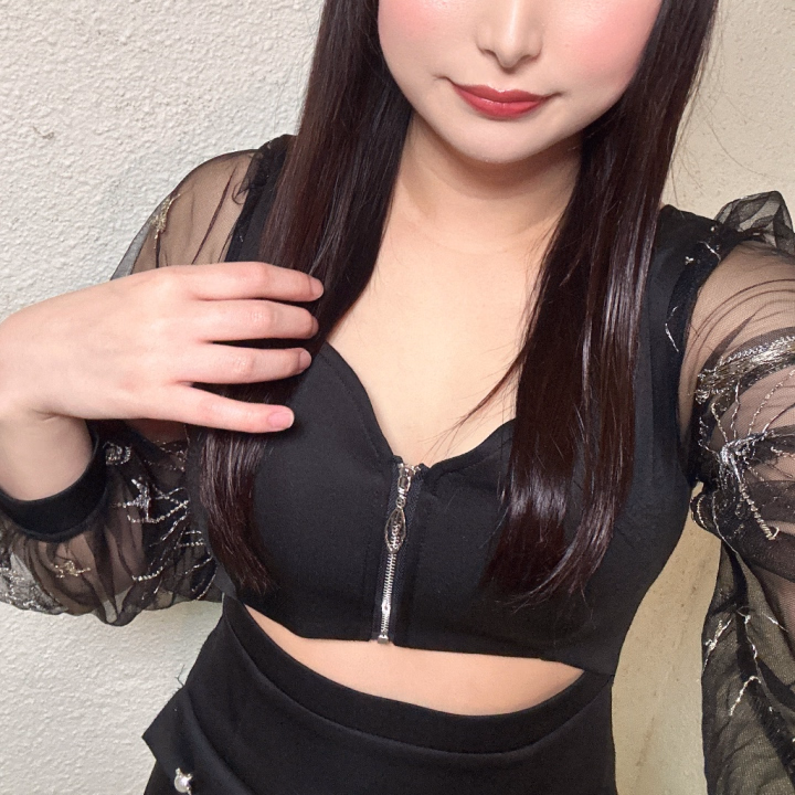 本日も出勤しました( ᵕᴗᵕ )︎💕︎︎

日曜日だからお仕事お休みのお兄様の多いのかなぁ!?(*^^*)︎💕︎︎

アコとたくさんイチャイチャぬるぬるしよ(´˘`＊)︎💕︎︎
今月の出勤は残り2日間なので予定合うお兄様居たら会いたいなぁ(  ´˘`  )︎💕︎︎