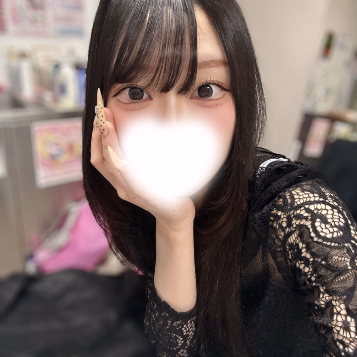 おはよ〰️みつばです☘️

今日は➡️12-21 です❣️

今日は夜終わったら東京の友達と近くで飲みに行く🍻ので早めに終了になります（；_；）

多分朝までコースやから岩盤浴とか帰りに行きたいかも♨️w w w w

出勤時間いつもより短いですがお誘いお待ちしております➰🎶