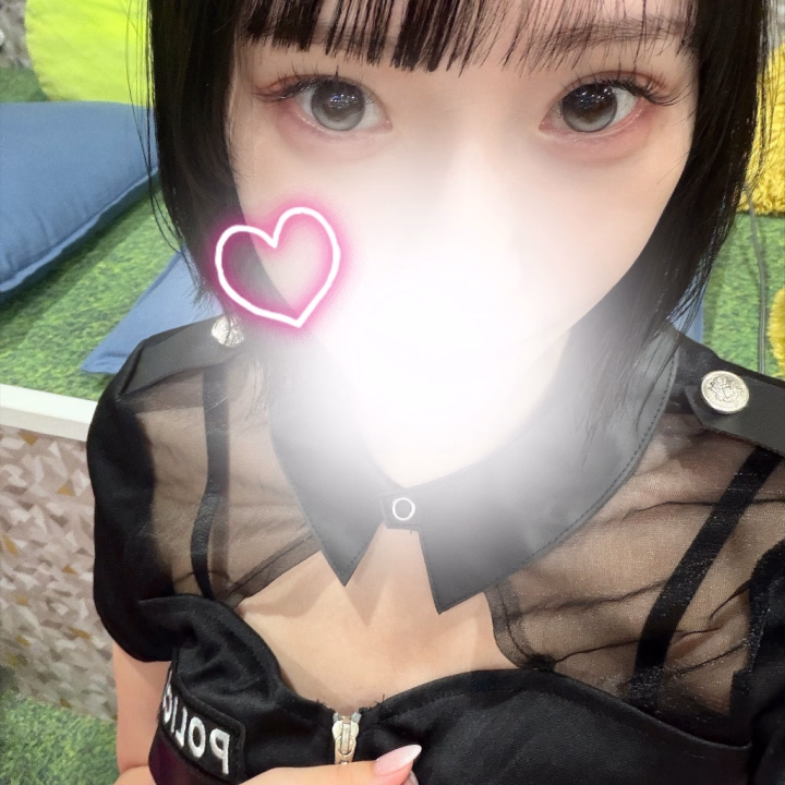 もねです🎃

ハロウィンコスプレ今日で最後なので
まだ見れてないお兄様是非見に来てね😉
2️⃣号館出勤なのでお間違えなく！！