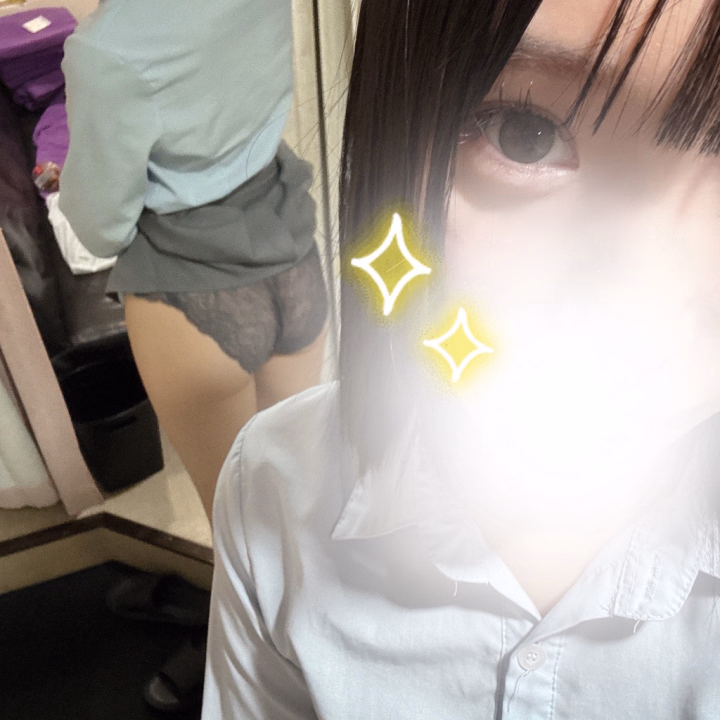 もねです🩷

5月もあっという間に終わりだね！
初めて会えたお兄様、いつも来てくれる
お兄様ほんとにありがとうだよ🥺
まだ今月来れてないお兄様待ってるよ❣️

今日は3号館です！