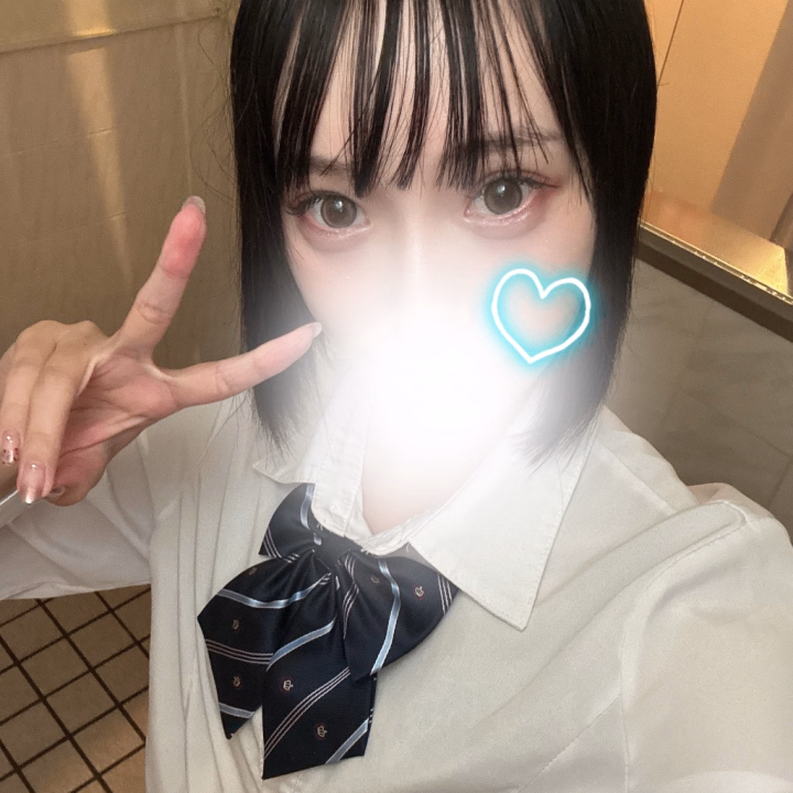 もねです❣️

今日は出勤早まって17時から会えるよ〜🩷
さっそく会いにきてくれたお兄様ありがとう！
3号館でゆるゆるっと待ってます😌