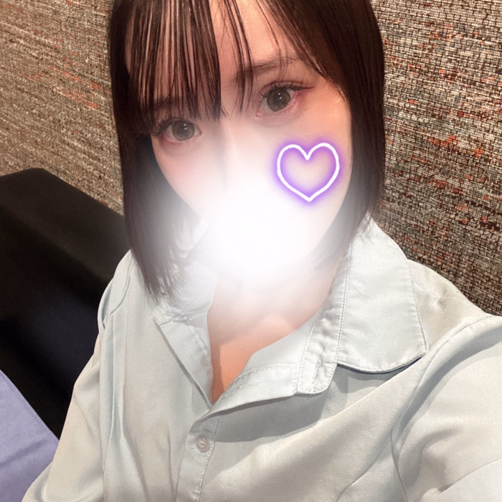 もねです❣️
久々の投稿になっちゃいました💦
元気に出勤してるよ〜!
今日は④号館で待ってます🫶