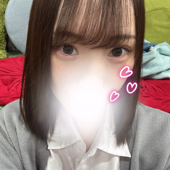 こんにちは！

2号館で12時からラストまでいます❣️
姫予約も待ってます^_^

今日は朝頑張って起きてガチャガチャしてきました🤣
お目当てのものはなかったけど可愛いのゲットできた🩷