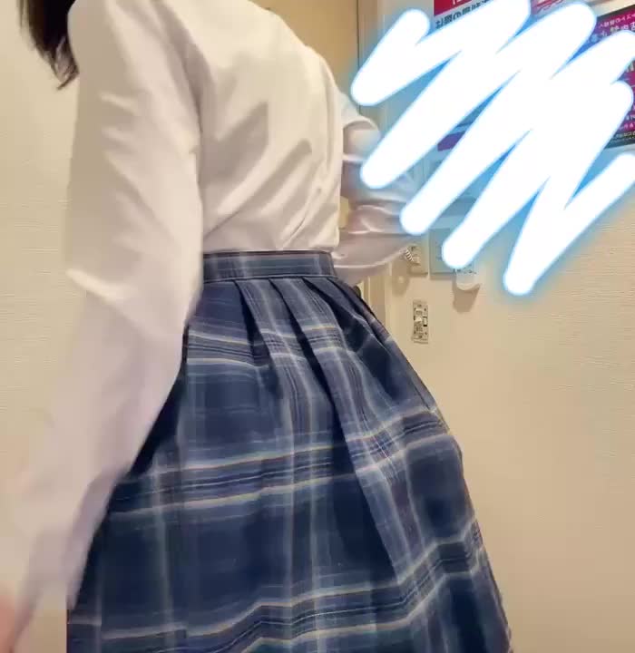 こんばんは、もねです🩵

普段は黒の下着が多いんですけど、今日は清楚な？白です🤍

お兄様は何色が好きですかー？？？
教えて〜🙋‍♀️