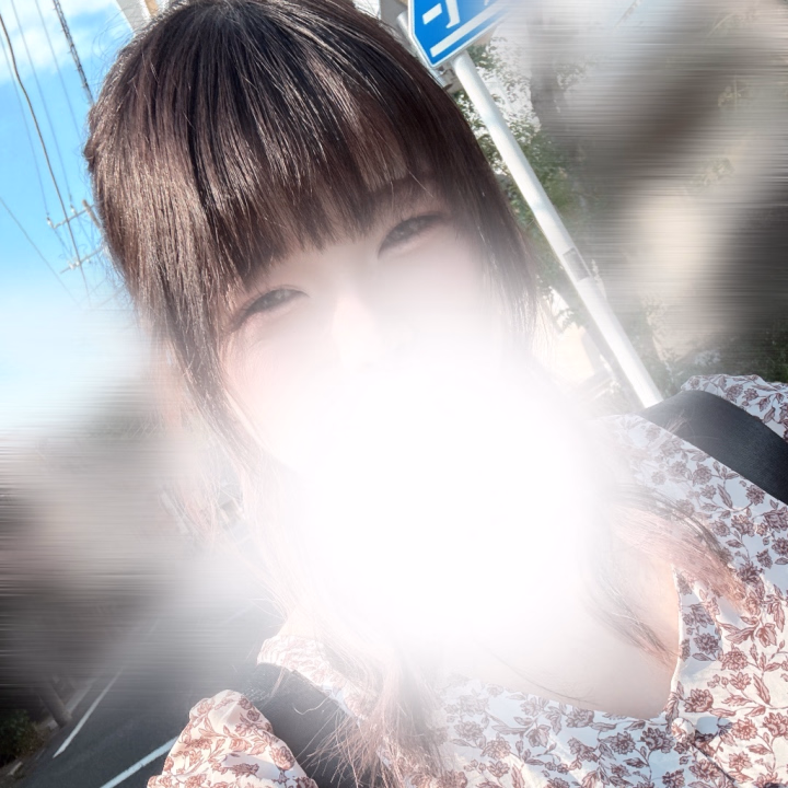 お写真指名のお兄さん遊んでくれてありがとう〜🫶🏻💕

また来てくれるって約束🫰🏻

待ってるね❣️

この後もまだまだ待ってるよん！

※今日のあきねではありません⚠️