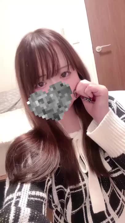 ```
ましろのほっぺ、触り心地いいって🥺
お兄さんにぷにぷにされて、恥ずかしいなぁ💦

ましろ、見た目も中身も甘えん坊なの🍼
お兄さんに甘えたいな〜って思ってるの💕

ねぇ、お兄さんはましろをどうしたいの？🥺
ましろ、エッチなことされたい気分なんだけど…💋

お兄さんの指がましろの敏感なところを触ってくる…💓
あっ、そんなところ触られたら、気持ちよくて声が出ちゃうよ…😳

もっとましろを気持ちよくしてほしいなぁ💕
お兄さん、ましろと一緒に気持ちよくなりたい？🥺
```