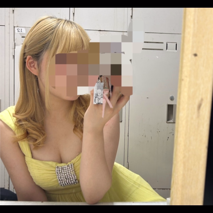 りあむです！こんにちは！
チャンミー大丈夫でしたか……？
私は低気圧でお終いを迎えてました。
自宅でもう動けないよ〜…って時、何してます？私はずっと音楽聴いてアニメか映画見てます。
ちなみに最近はずっと嵐か、もってけ！セーラーふくばかり聴いて、アニメは進撃をもう何度目か分からない程に見返してます。
と、いうわけで本日ラストまで🎶
もっていけ！最後に笑っちゃうのはあたしのはず！！