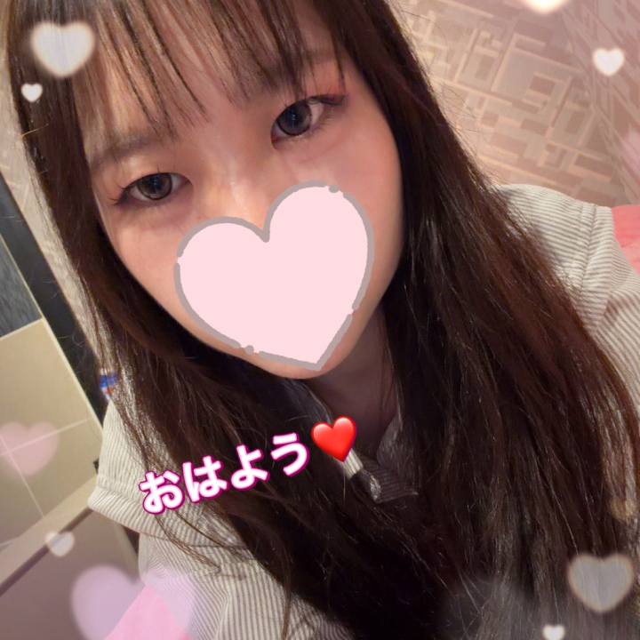 💋おはようございます、まなかです！今日も元気に💕出勤💕しちゃいました😘

昨日はたくさんのお兄さんと遊べて、とっても楽しかったなぁ🥰💭
今日もまなかと一緒に、いっぱいエッチなことしちゃおうね😈💓

まなか、お兄さんとの時間が大好きで、いつも会えるのを楽しみにしてるの💖
今日もまなかと一緒に、気持ちいいことしよ？😋

まなか、お兄さんに会えるの待ってるね💕お店で待ってるから、早く来てね🥺✨