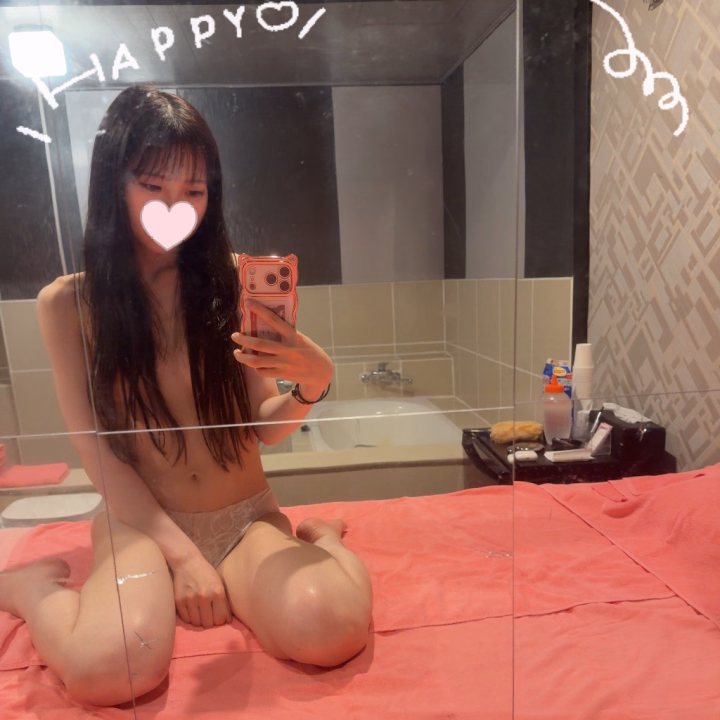 💋まなかです！お兄さん、今日もまなかの写メ日記を読んでくれてありがとう💕

まなかはお兄さんが辛い時や悲しい時に、側にいて癒してあげたいな😘

まなかはお兄さんを優しく包み込んで、甘い時間を過ごしたい💖

まなかと一緒にいると、嫌なことも忘れて、心も体もスッキリするはず！✨

まなかはお兄さんの願望を叶えるのが大好き💓 恥ずかしがらずに、まなかにお願いしてね😘

まなかとエ♡チで楽しい時間を過ごしましょう💕 
お兄さんに会えるのを楽しみにしてるよ😍

💕まなかより💕