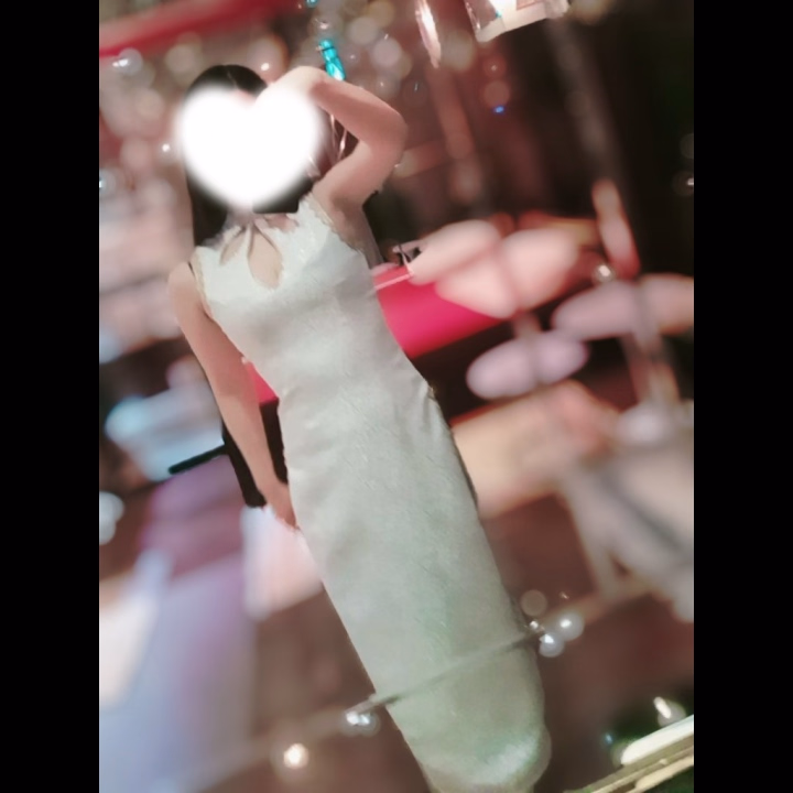 ごきげんよう、更科です。昨日は姫のみでした♬.*ﾟ「お正月っぽく～」とのリクエストだったので、隣の金瓶梅からチャイナを借りて。▶▷▶ご予約は🔗https://note.com/wie_melodien/n/na2d75563e1e1