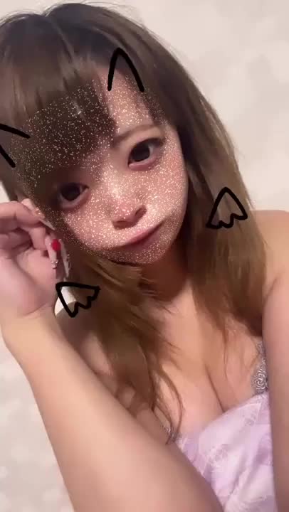 退勤しました(*^^*)

初日ありがとうございます！。 
優しい変態紳士お兄さん達のおかげで楽しかった♡


今日も12時からいるので仲良くしてください