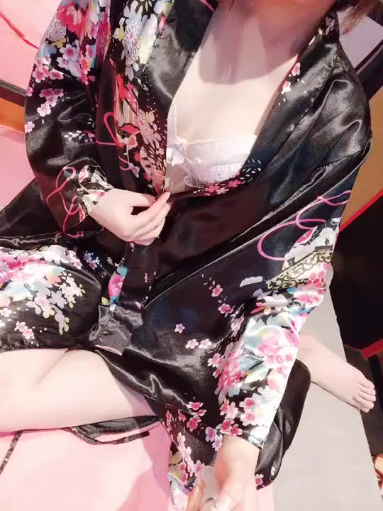 和装も似合うよね🥰

米子のお兄さん、ゆと姫納めしませんか…？
イチャイチャしながらアソコをいじめるのが得意です❤️❤️