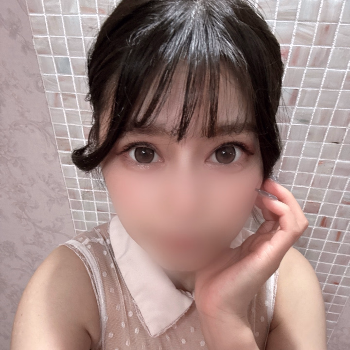 こんにちは🐰💕
さくです❣️
本日出勤してます☺️
たくさんのお兄さんにお会いできると嬉しいです✨
お待ちしております🫶