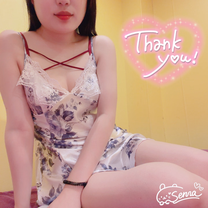 6/19(金) お礼💌
90分 香港からお越しのはじめましてのお兄様、今日はありがとうございました🩷

日本語がとっても上手でびっくり✨
たくさんお話できて楽しかったです🤭💕

福岡での時間は楽しめたかな？☺️

また日本に来る機会があったら、
会いに来てくれたら嬉しいな🫧

✦・┈┈┈┈┈┈┈┈┈┈・✦

60 Minutes: A gentleman visiting from Germany—meeting for the first time.

It seemed like it was your first time, so you were a little nervous,
but you were such a gentleman and so kind.

I was so happy to spend such a fun time with you.

Thank you for being so thoughtful.

Please come visit again when you're back in Japan.
 
 
Senna🐱ᩚ