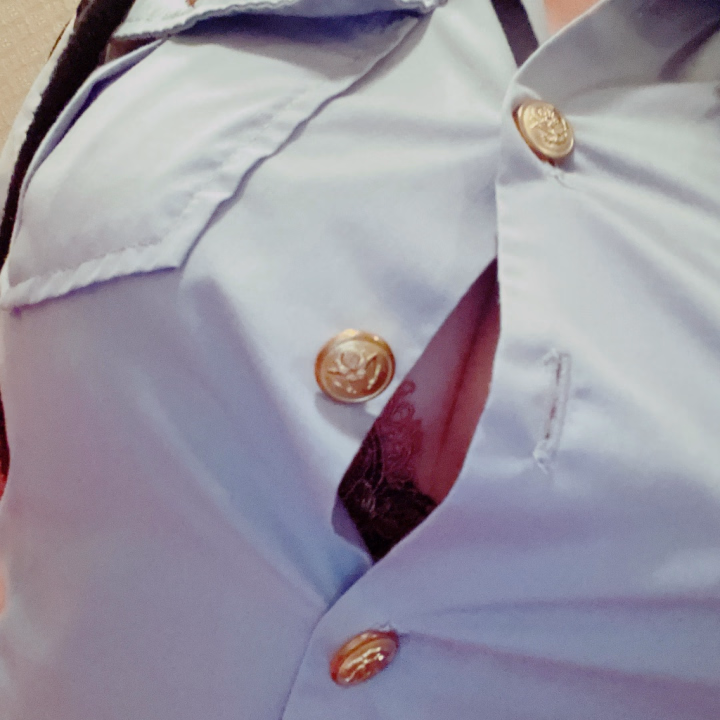 胸が自動的に開いちゃった♡